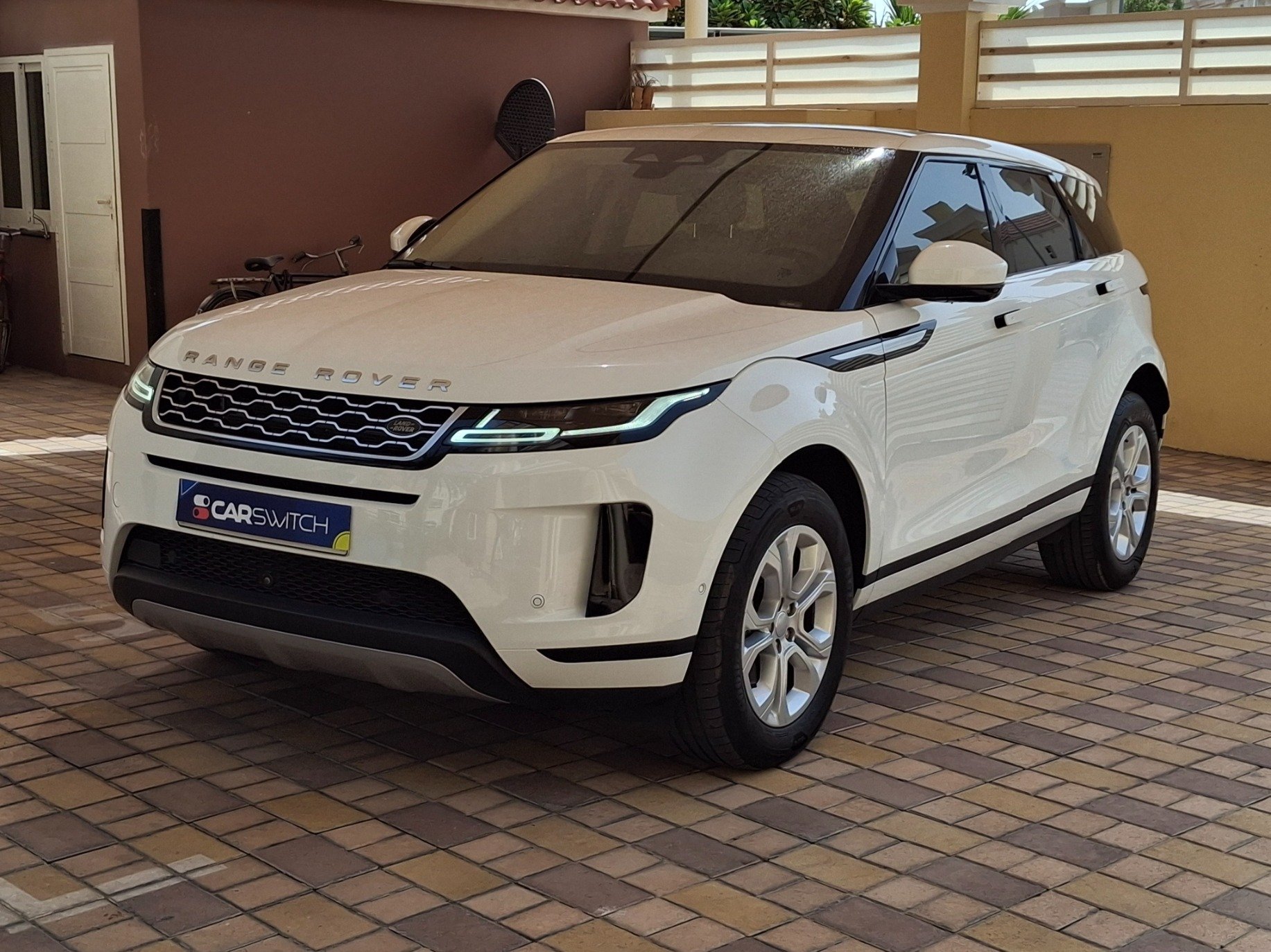 Used 2021 Range Rover Evoque for sale in Dubai